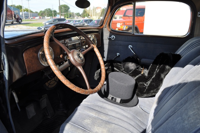 Packard Coupe interior